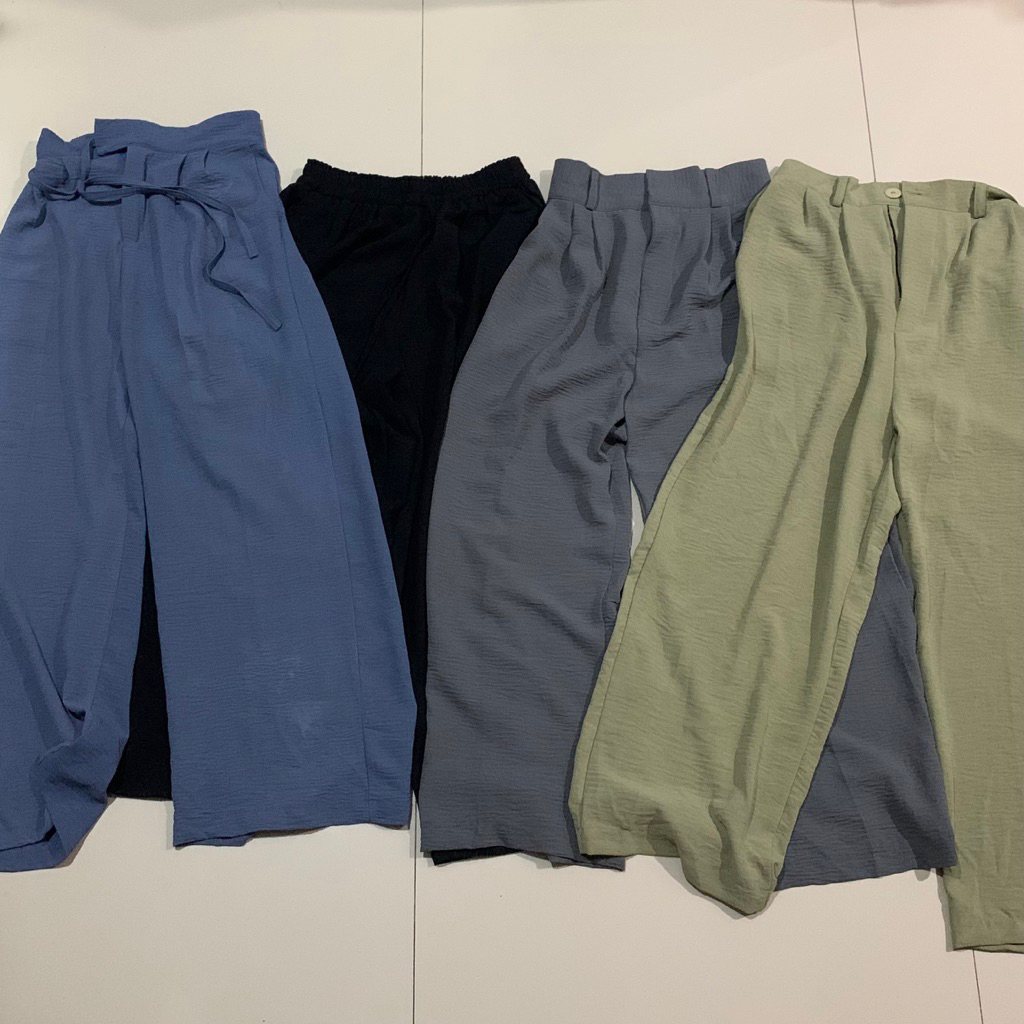 (PRELOVED) CELANA LOOSE CRINKLE