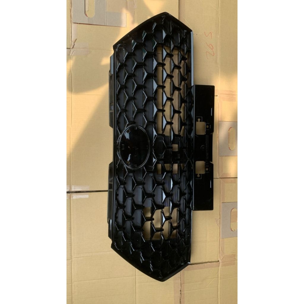 Grill Grill Bemper Depan Avanza Velos 2022 Original
