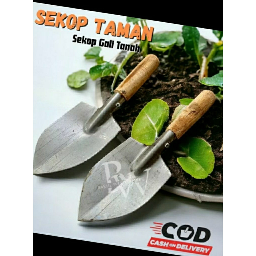 sekop tanam bunga pupuk