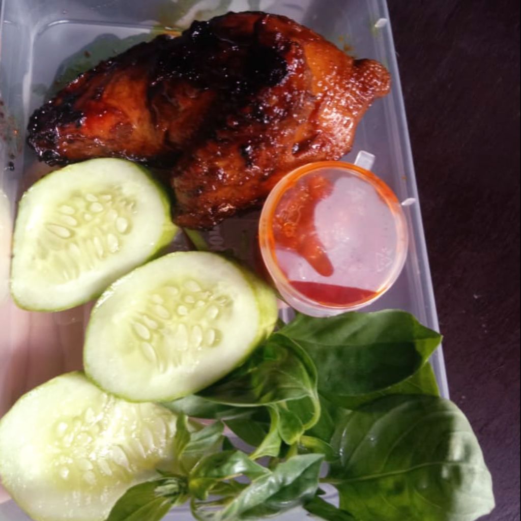 

Ayam bakar / panggang kecap fresh potong satuan