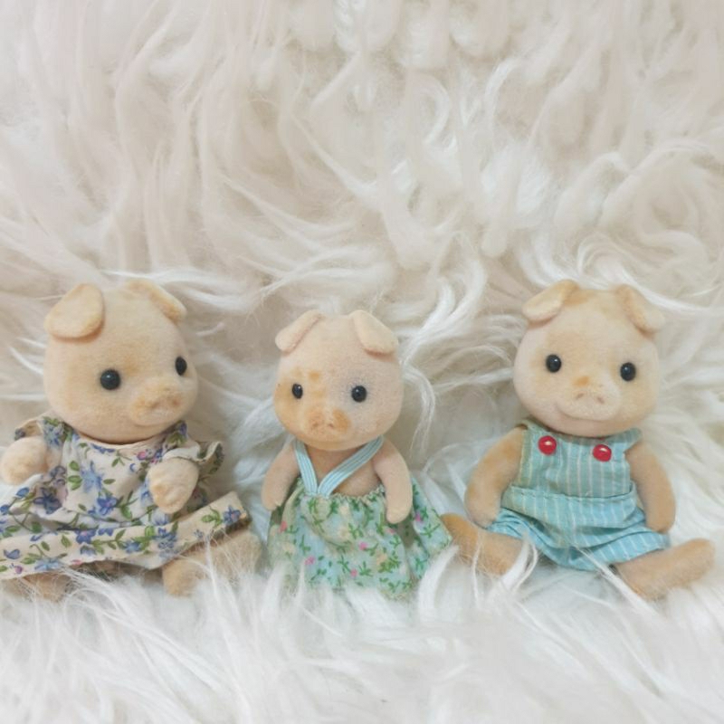 Preloved Sylvanian Families Pig Family