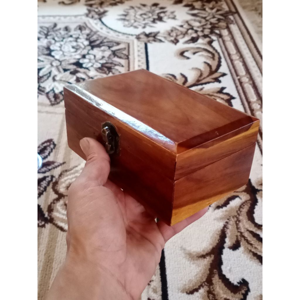 TEMPAT Linting rokok ukuran jumbo