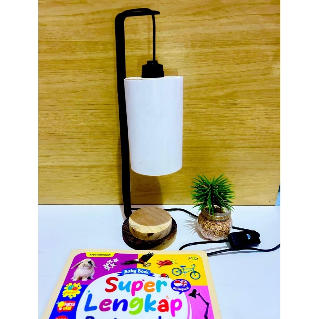 lampu meja lampu hias lampu belajar lampu tidur lampu malam