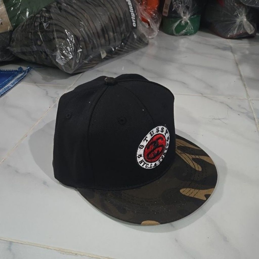 Topi Stussy