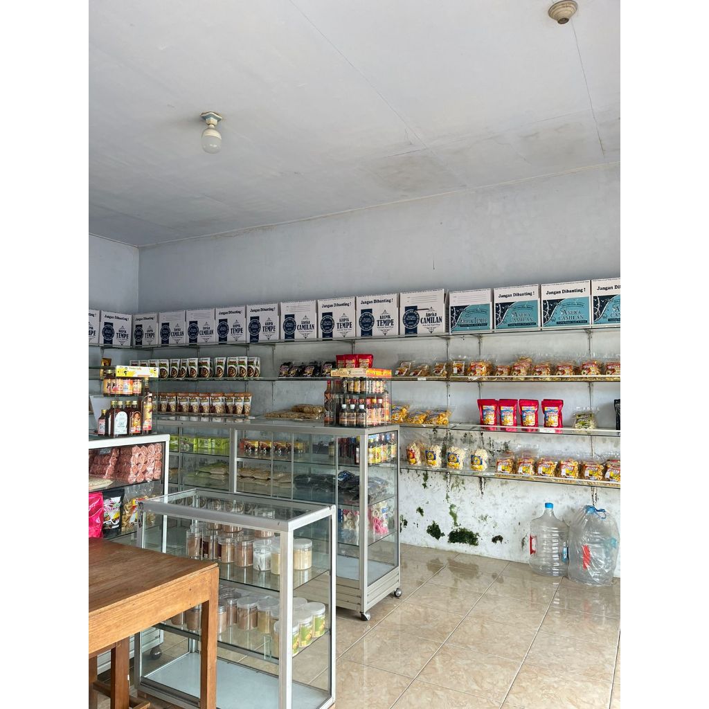 

GRIYA OLEH-OLEH PRODUK MIX (KRIPIK BUAH,TEMPE,PIA,RENGGINANG)