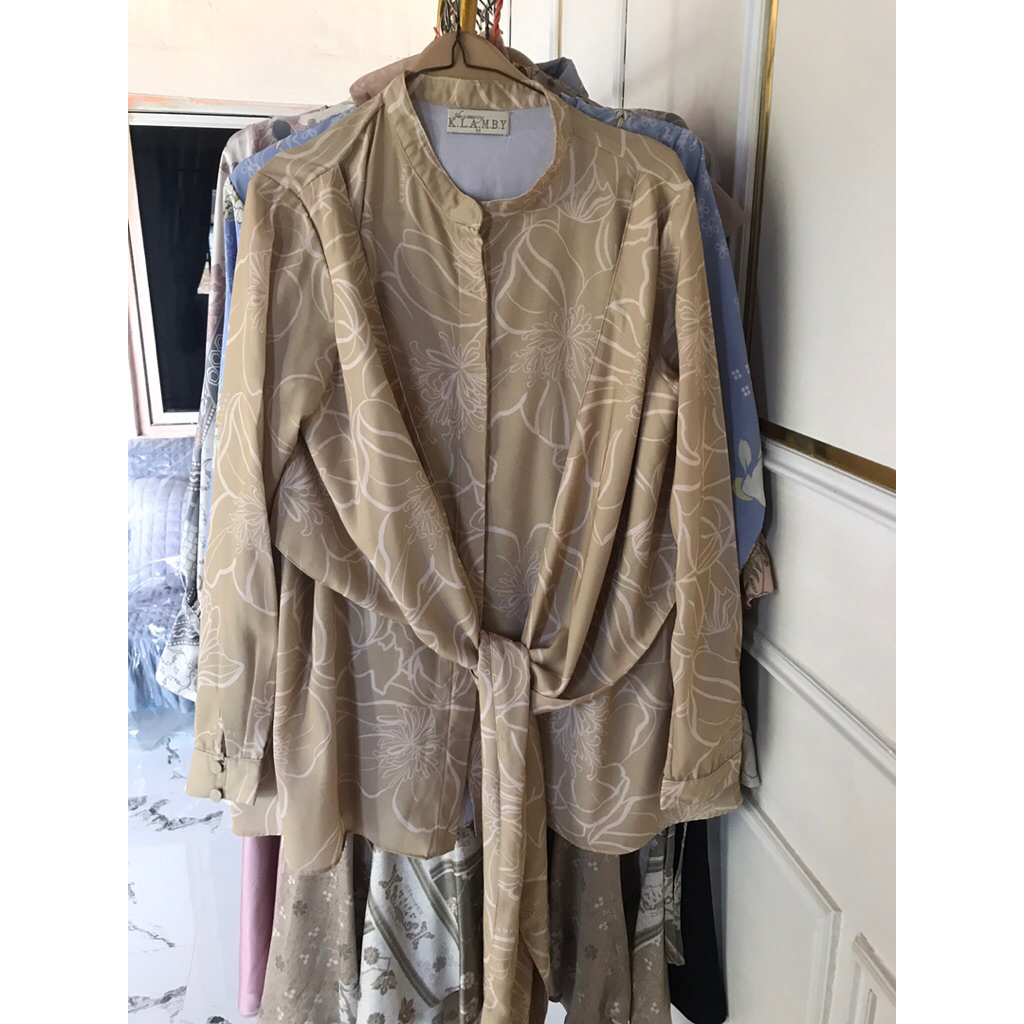 PL wearing klamby tunik size m