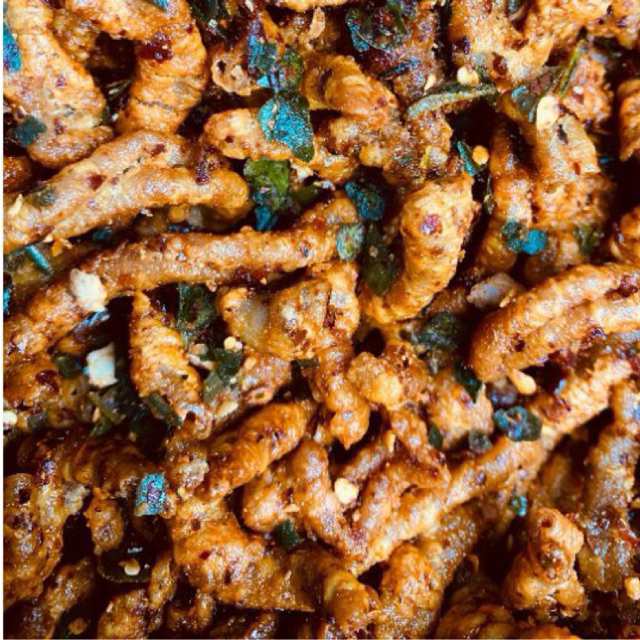 

Keripik Usus Crispy Pedas Daun Jeruk Toples 800ml Cemilan Y&H Makanan/Snack/Basreng
