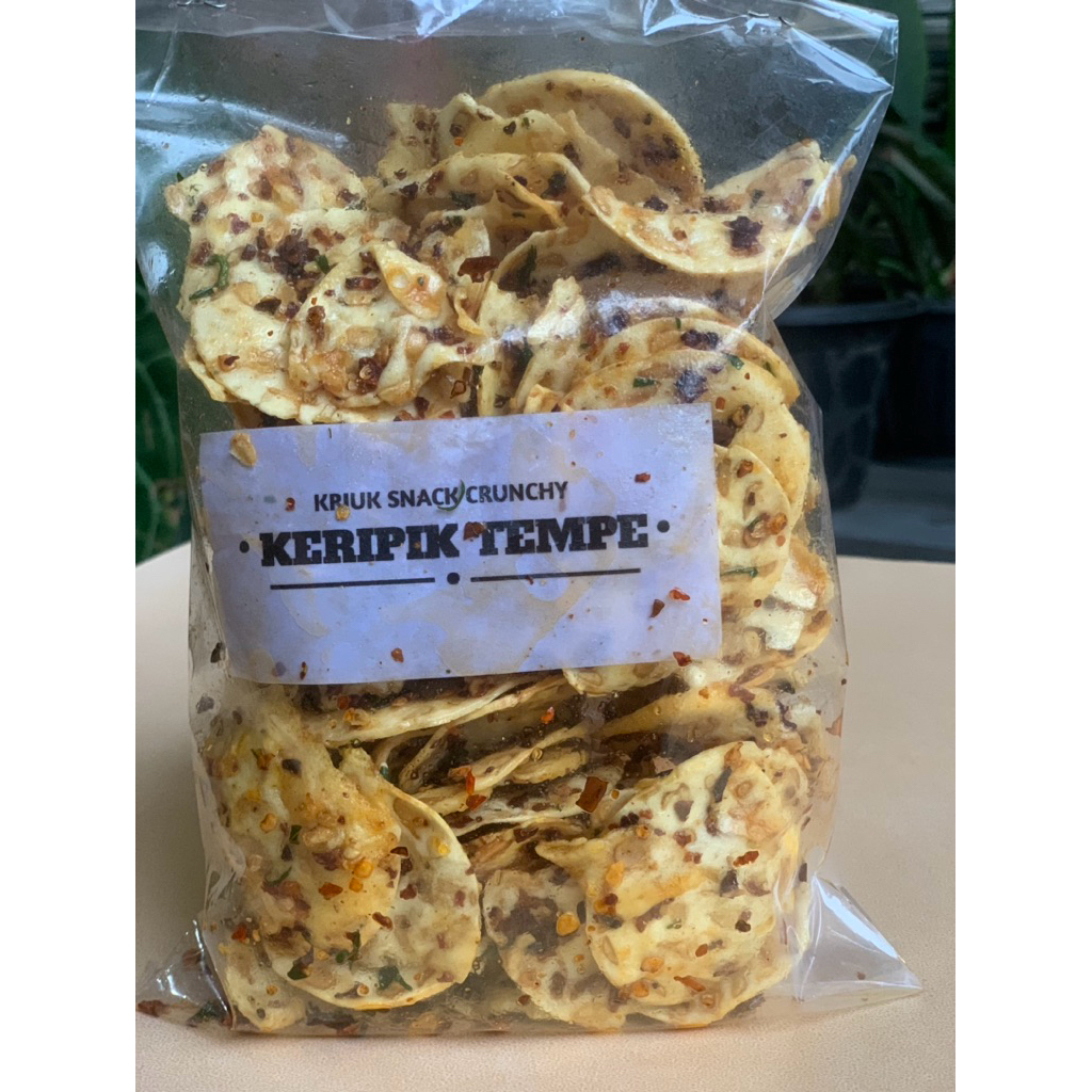 

Keripik Tempe Rasa chili oil pedas