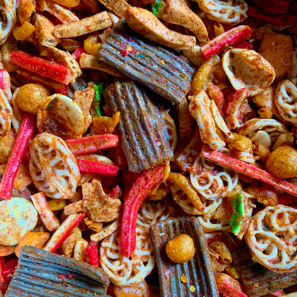 

[READY MEDAN] Seblak Campur 100gr (Seblak Beton - Seblak Sisir Jengkol - Seblak Rafael - Basreng - Kerupuk Bawang - Makaroni Cikruh - Cimol Kering - Kerupuk Bawang) Pedas Daun Jeruk