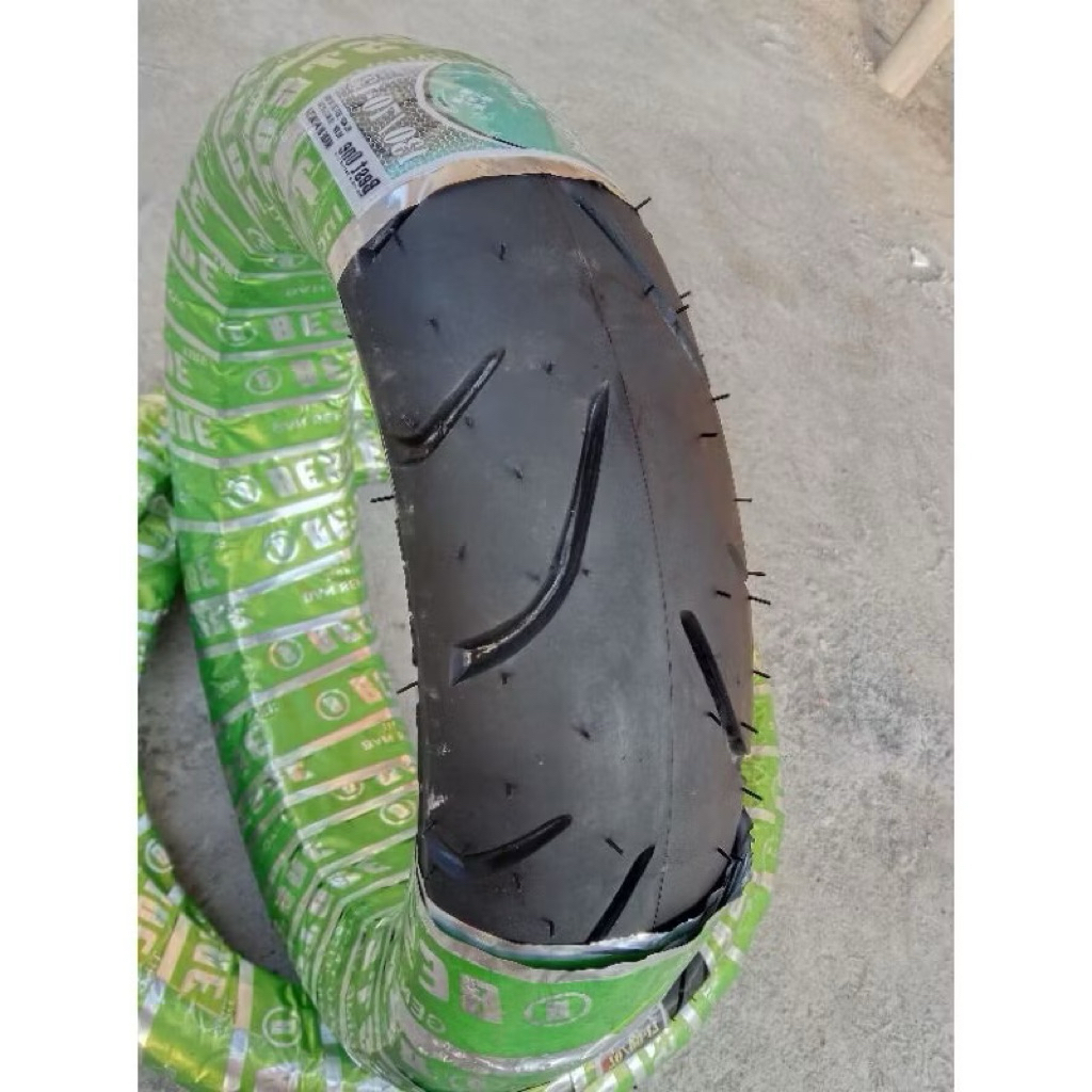Ban belakang motor nmax tubles ukuran 130/70-13 merk irc untuk ban NMAX