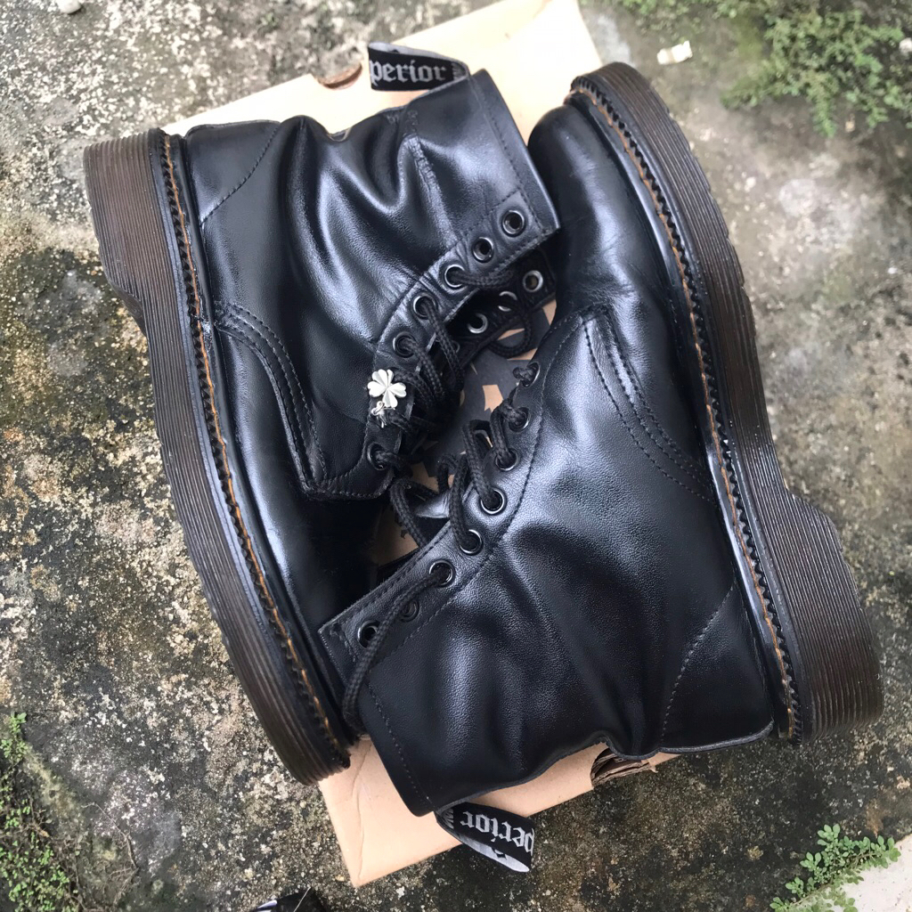 MANCOW HIGH BOOTS 8 HOLE