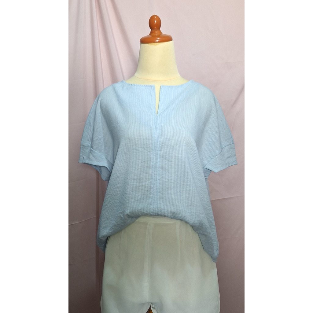 BLOUSE BIRU MUDA