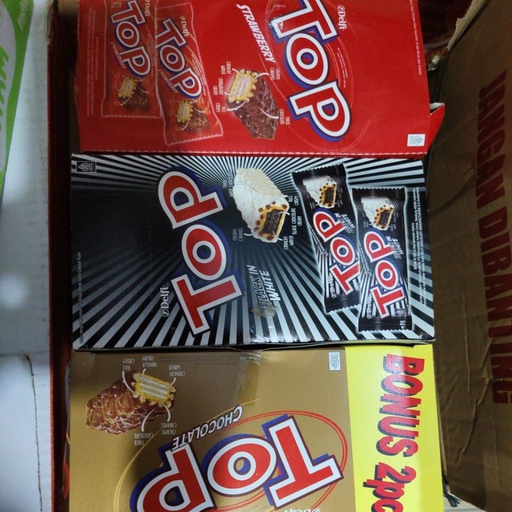 

TOP Delfi Chocolate, stawberry & black in white | 1 box isi 24 @9g