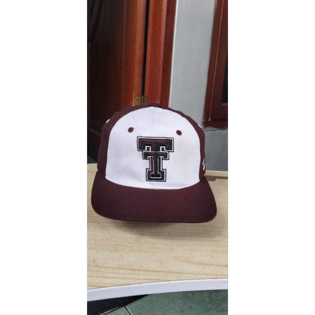 Topi Logo T Zephyer