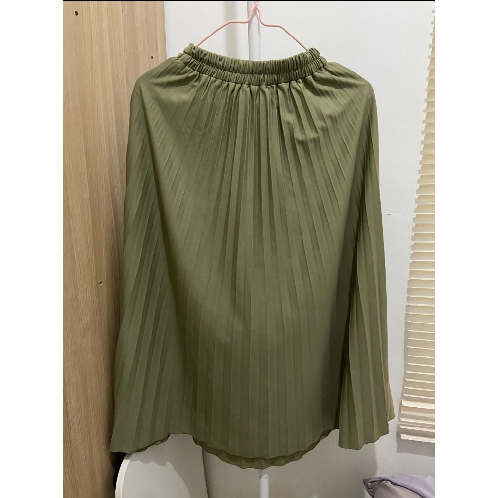 PRELOVED Rok Midi - Midi Skirt - Rok Plisket - Rok Hijau