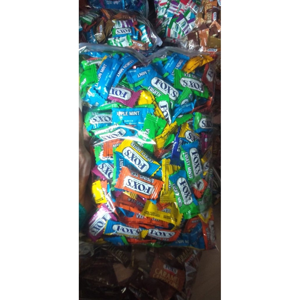 

permen kiloan TERMURAH berat 1 kg isi 380± permen mix campur