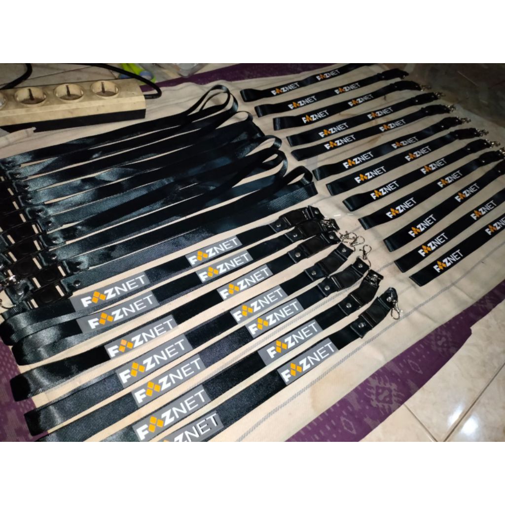 

tali lanyard custom
