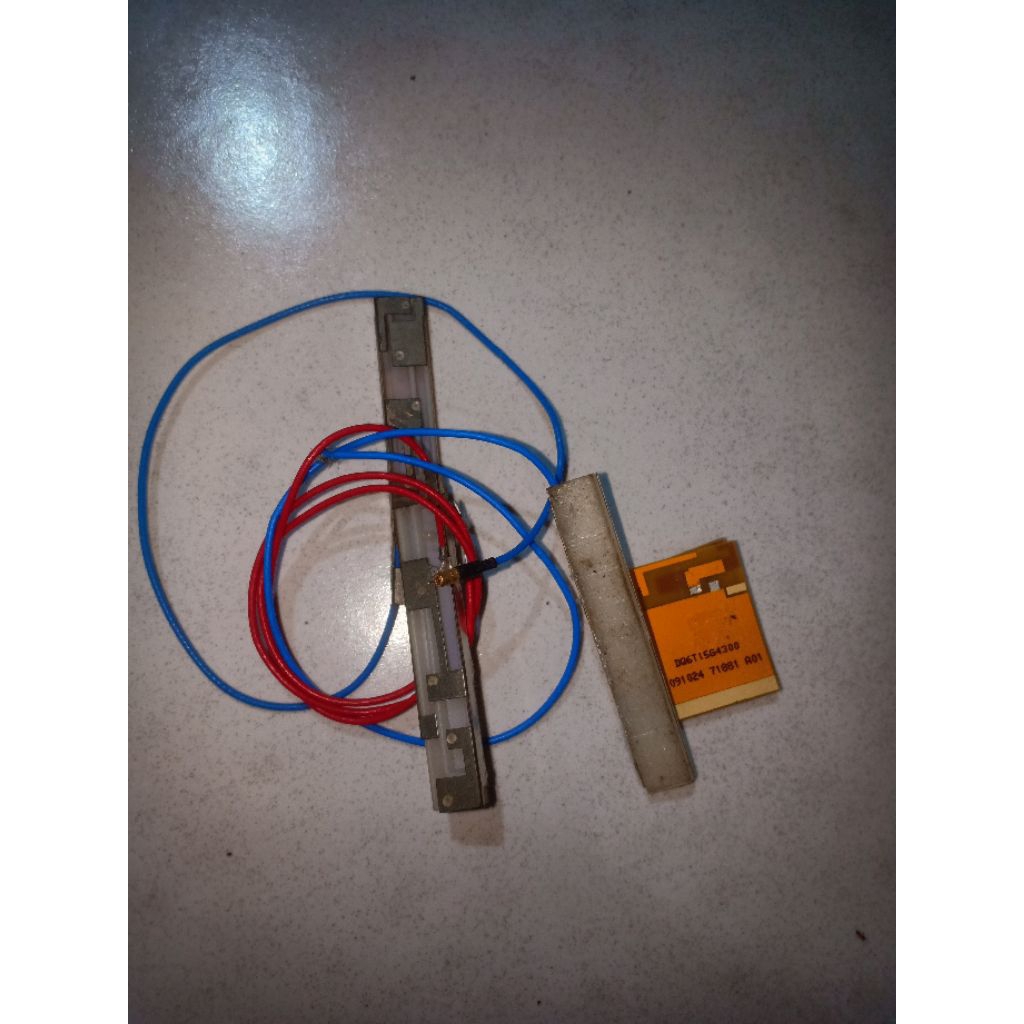 antena bekas wifi laptop.