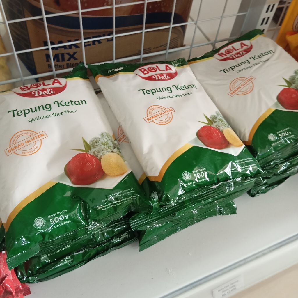 

Bola Deli Tepung Ketan Putih Glutinous Rice Flour 500g Bolu Kukus Roti Cake Kue Mochi Jajanan Pasar