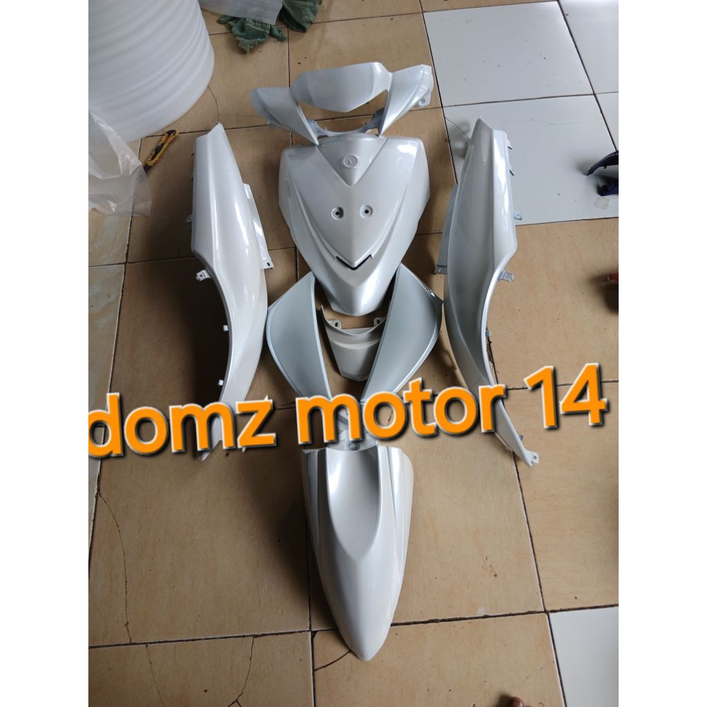 cover full set body halus yamaha mio j warna putih mutiara