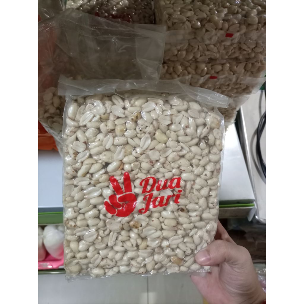 

KACANG TANAH KUPAS PREMIUM KEMASAN 1KG
