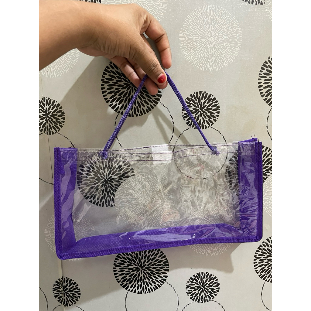 

Hampers mika/hampers snacks/ hampers coklat