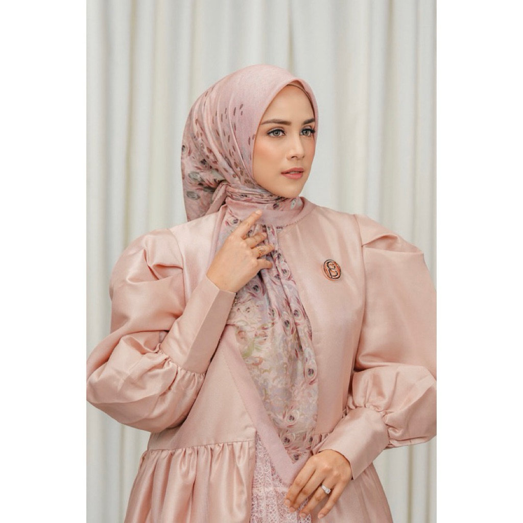 Preloved Buttonscarves The Edera