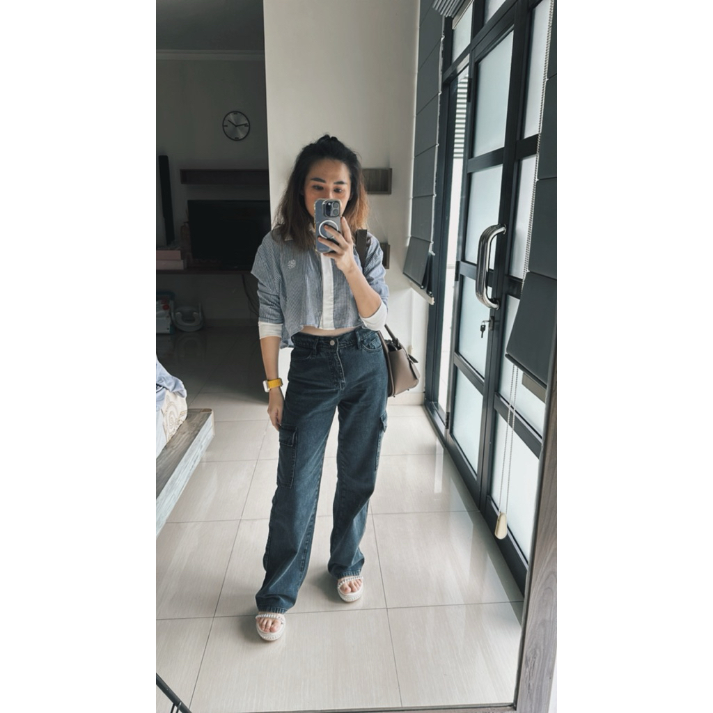 Preloved celana Jeans cargo Hellolilo