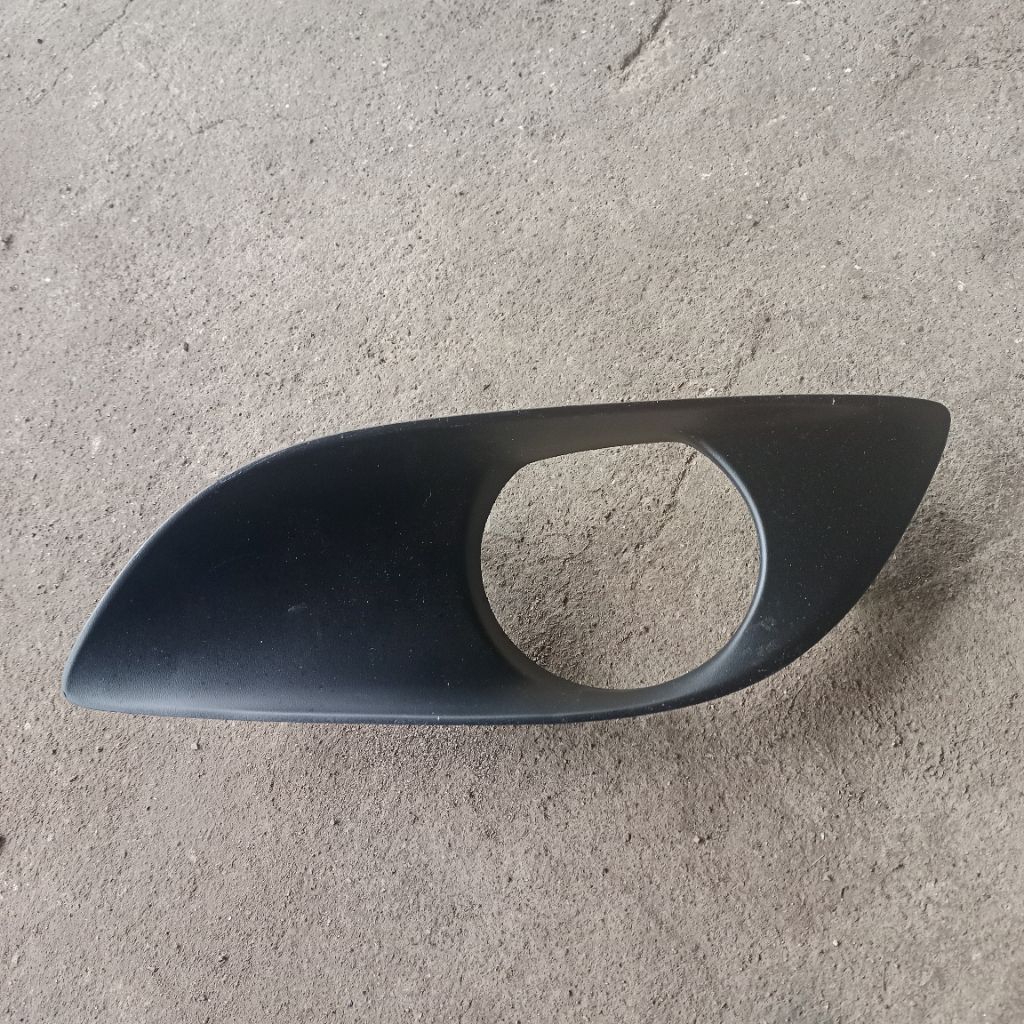 cover foglamp Toyota Yaris 2010 kiri