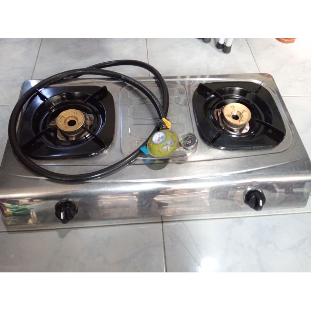 kompor rinai stenlis dua tungku bekas