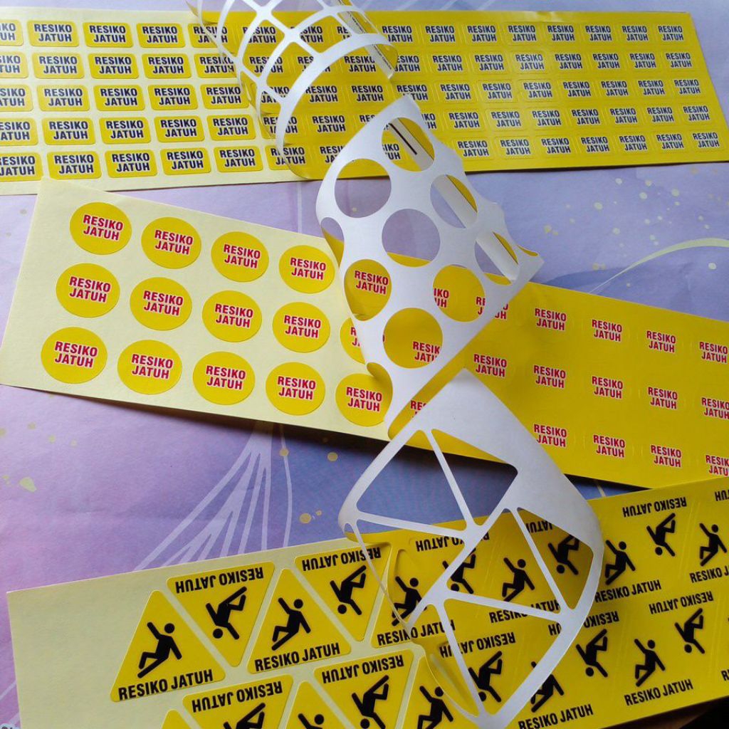 

Stiker Cutting Resiko Jatuh