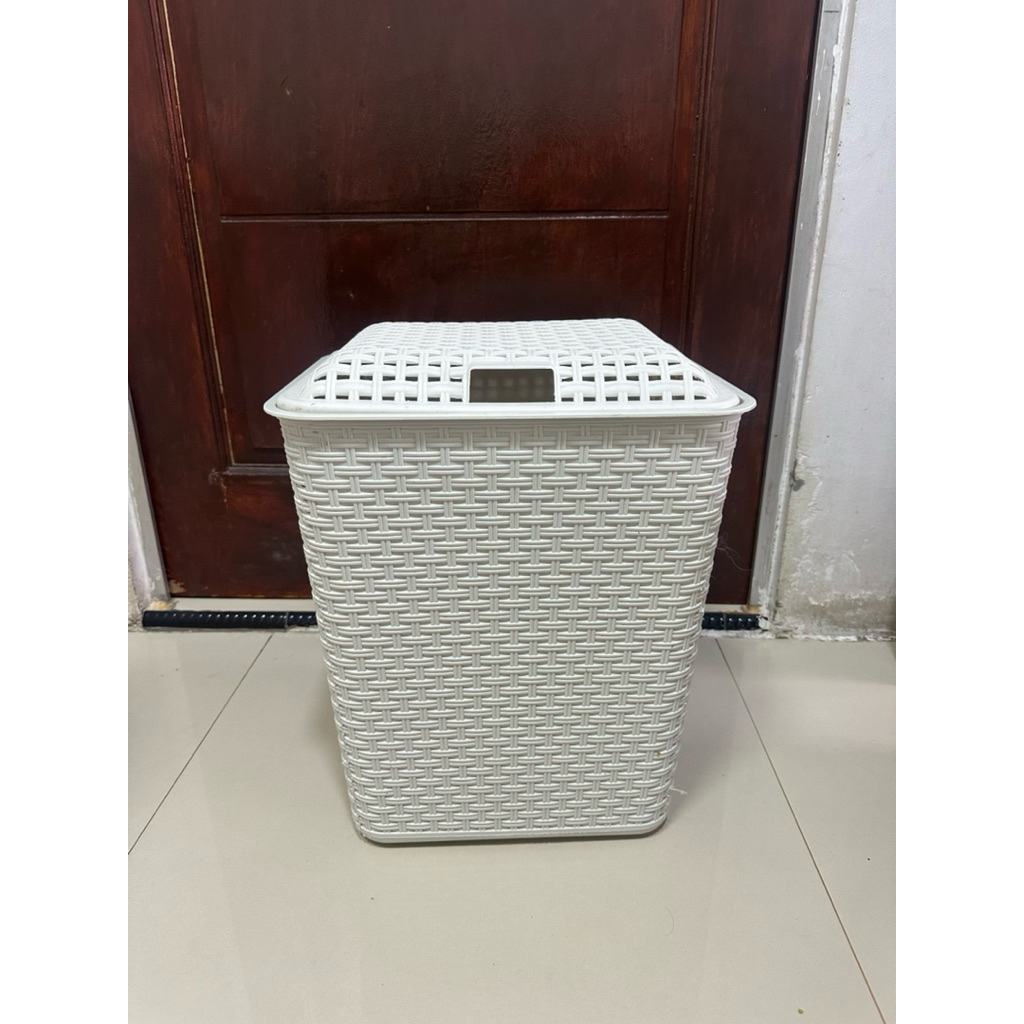 NEW keranjang laundry motif rotan/keranjang pakaian kotor/keranjang laundry rotan tutup