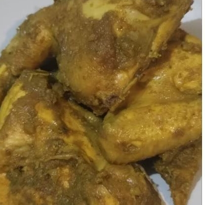 

Ayam ungkep rempah siap goreng