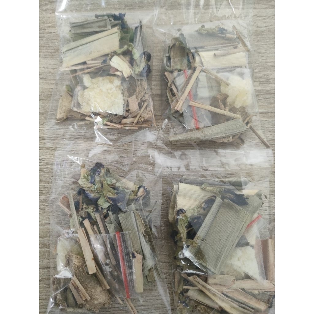 

Wedang Uwuh Bunga Telang/ Wedang Uwuh Telang Lengkap Dengan Gula Batu/ Wedang Uwuh Kembang Telang/ Wedang Rempah Telang/ Wedang Tradisional