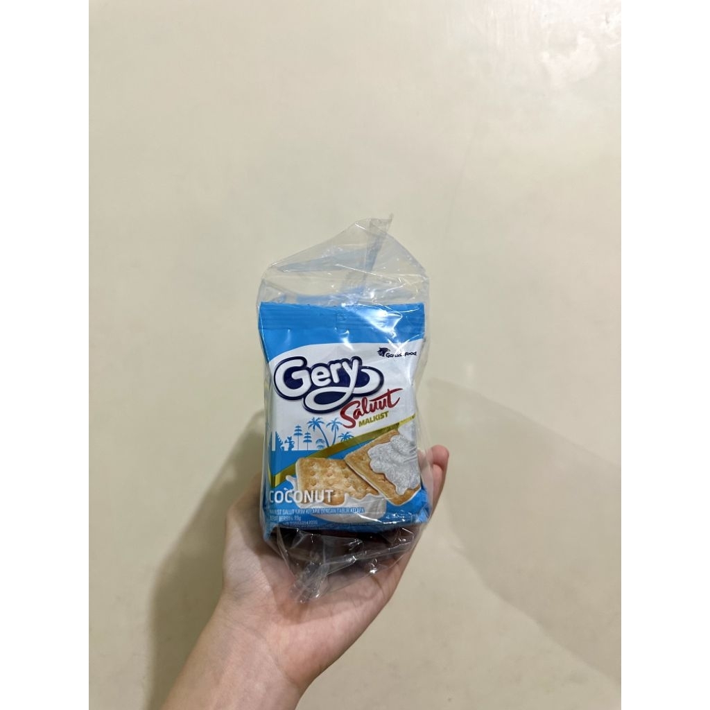 

GARUDAFOOD Gery Salut Malkist Coconut, 1Renceng (isi 10pcs)
