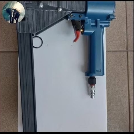 

alat tembak staples gun tacker merk Strongman 3515/3518