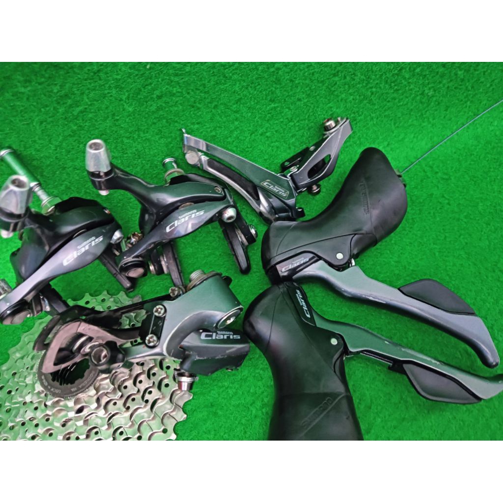 grupset shimano claris r2000