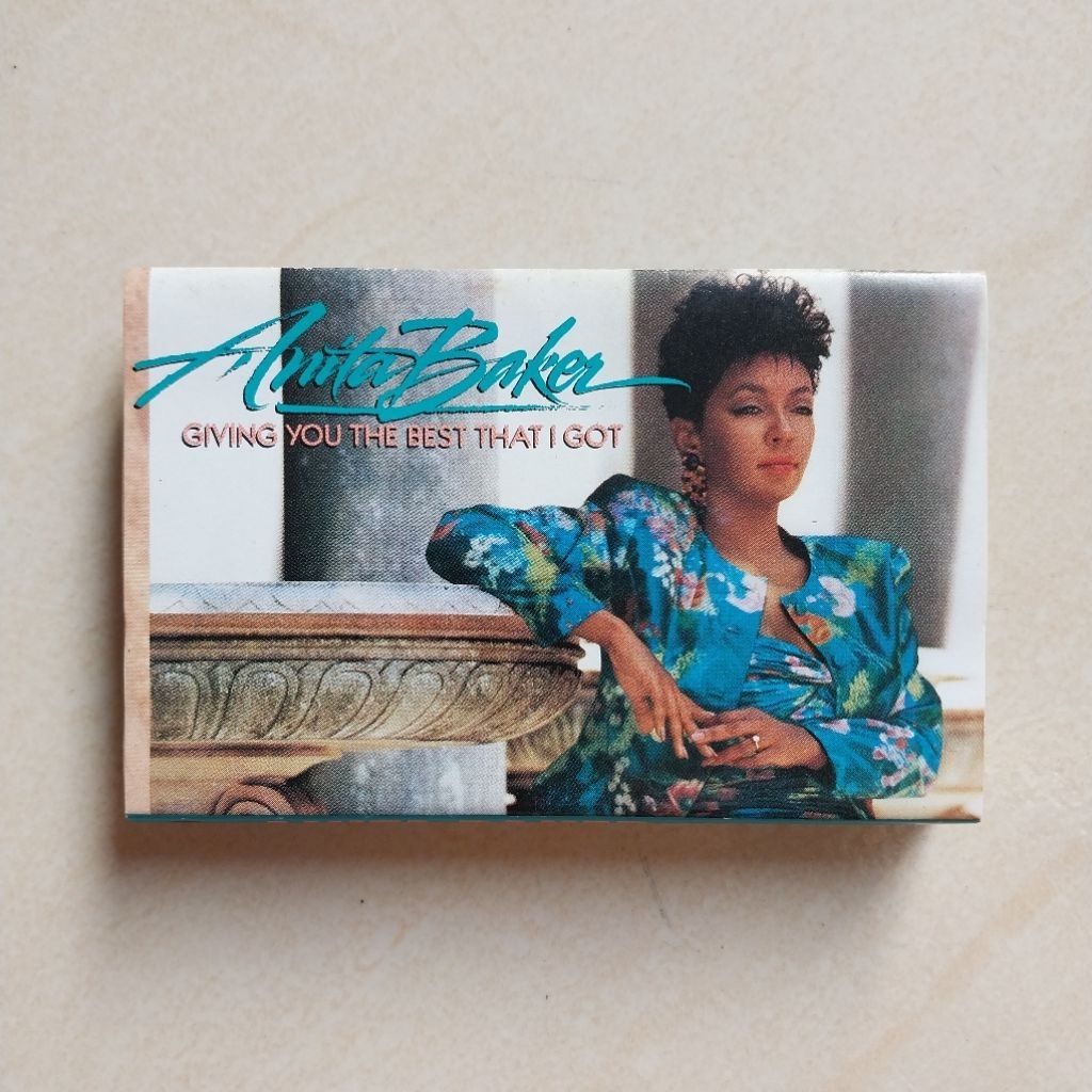 KASET ANITA BAKER ALBUM GIVING YOU THE BEST THAT I GOT ( IMPORT )