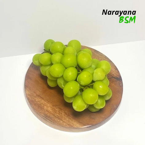 

Buah Anggur Shine Muscat Segar