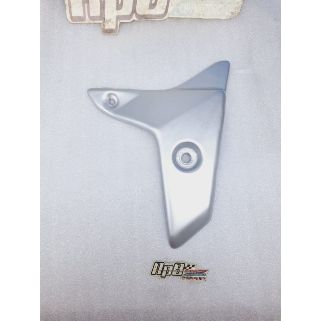 Cover depan step sonic 125