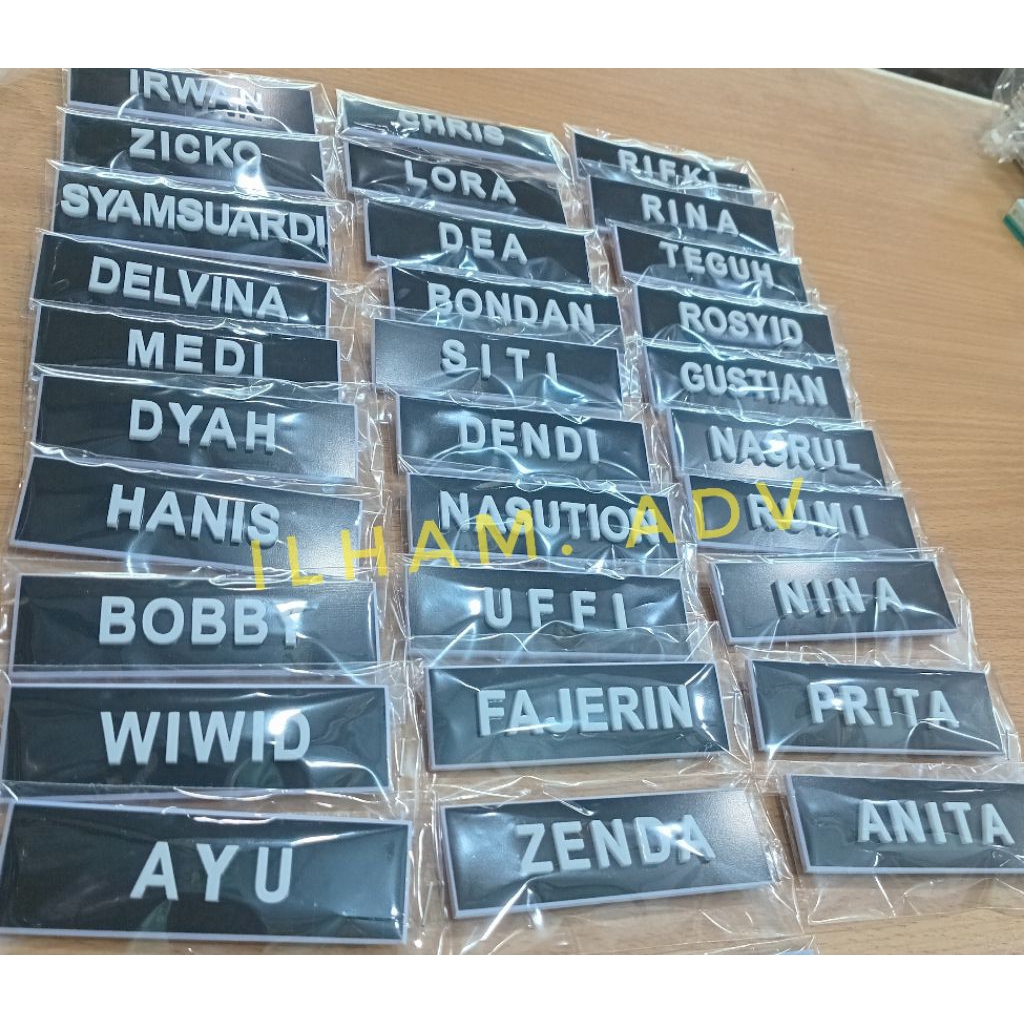

Promo Papan Nama Timbul Acrylic 2,58cm ~magnet