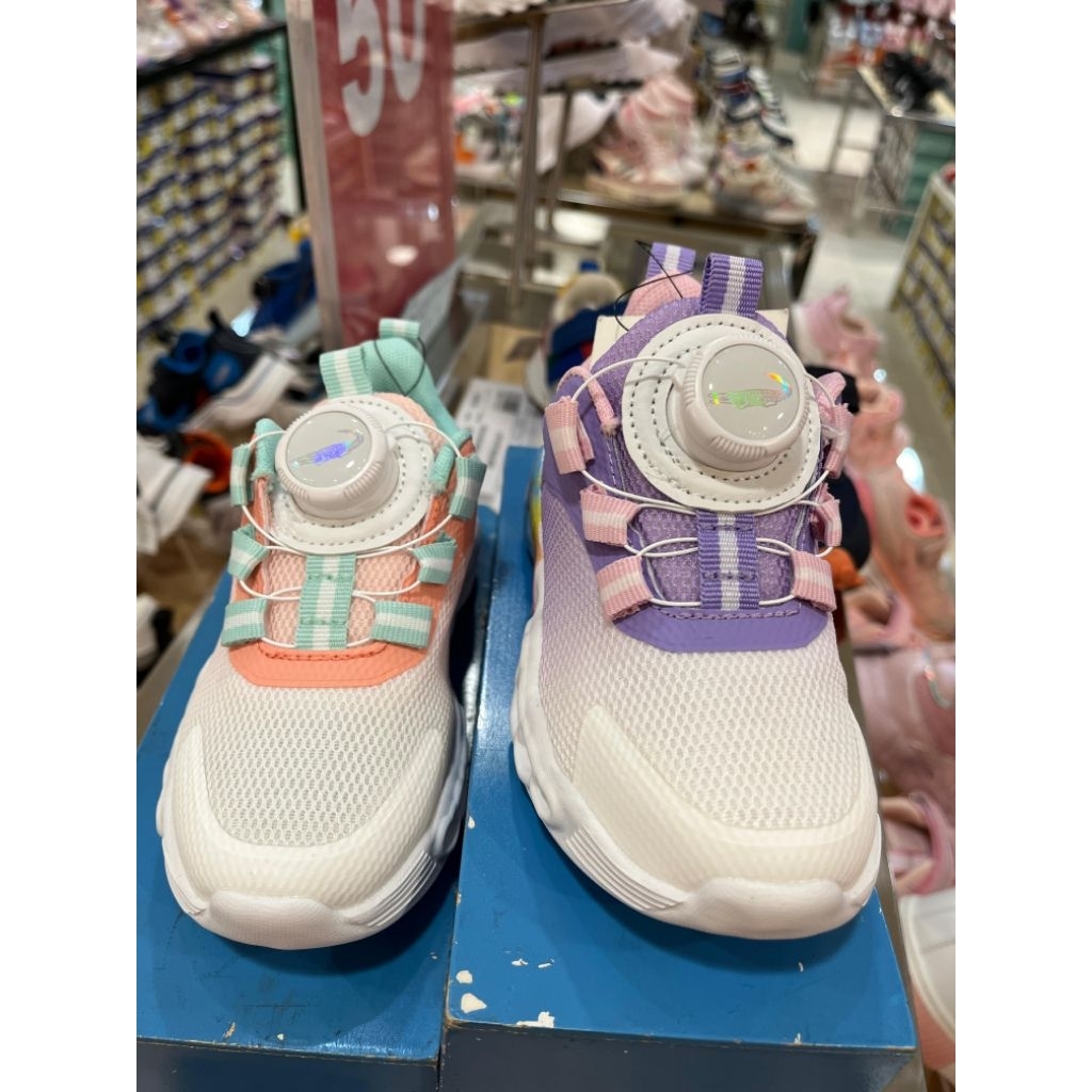 sepatu anak perempuan LED by CROCODILE size 25-32