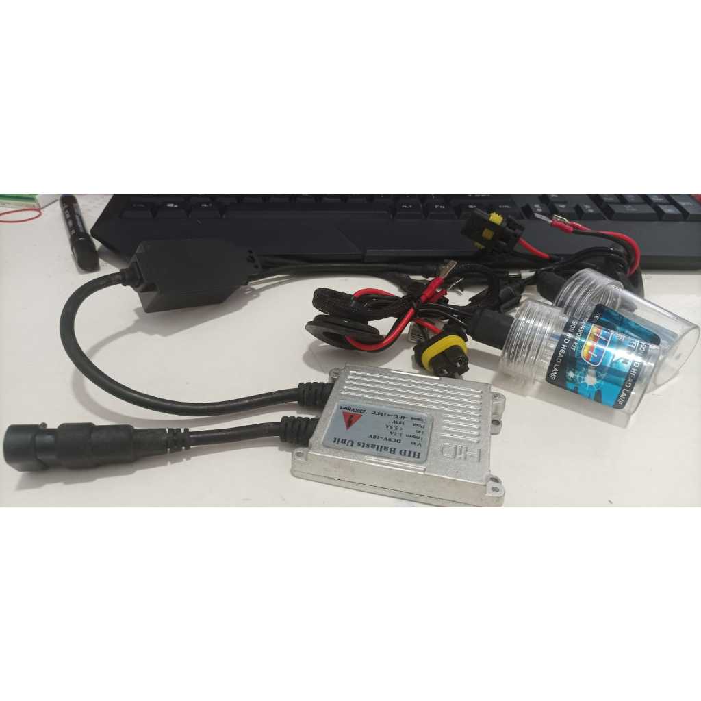 Lampu HID mobil
