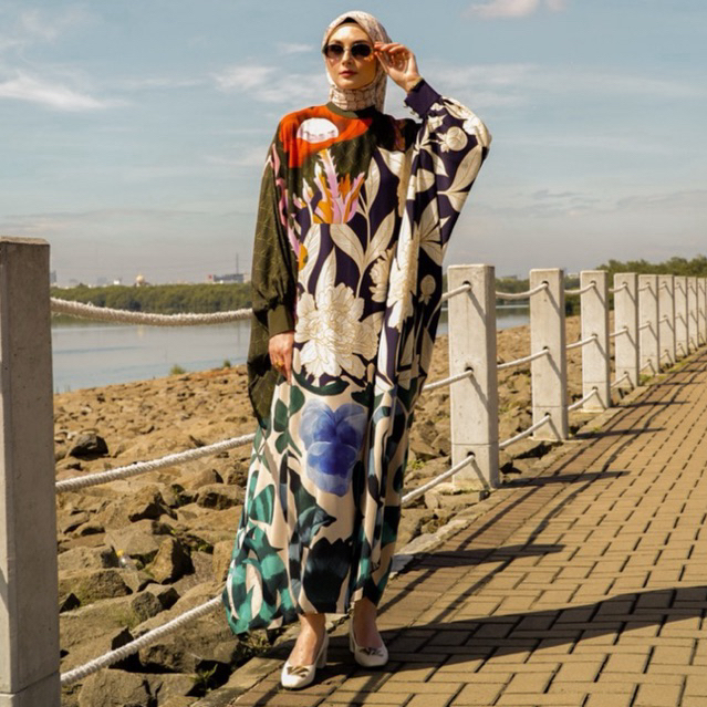 Vivi Zubedi Valienne Kaftan