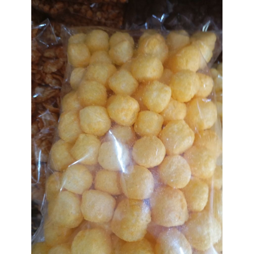 

CHIKI BALL CURAH BOLA SNACK PREMIUM GURIH SUPER RENYAH ENAK BANGET ORIGINAL GURIH ENAK RENYAH SUPER ENAK BANGET CEMAL CEMIL CRISPY STOK SELALU TERBARU TERLARIS CAMILAN Camilan Super Quality Enak TOP premium enak