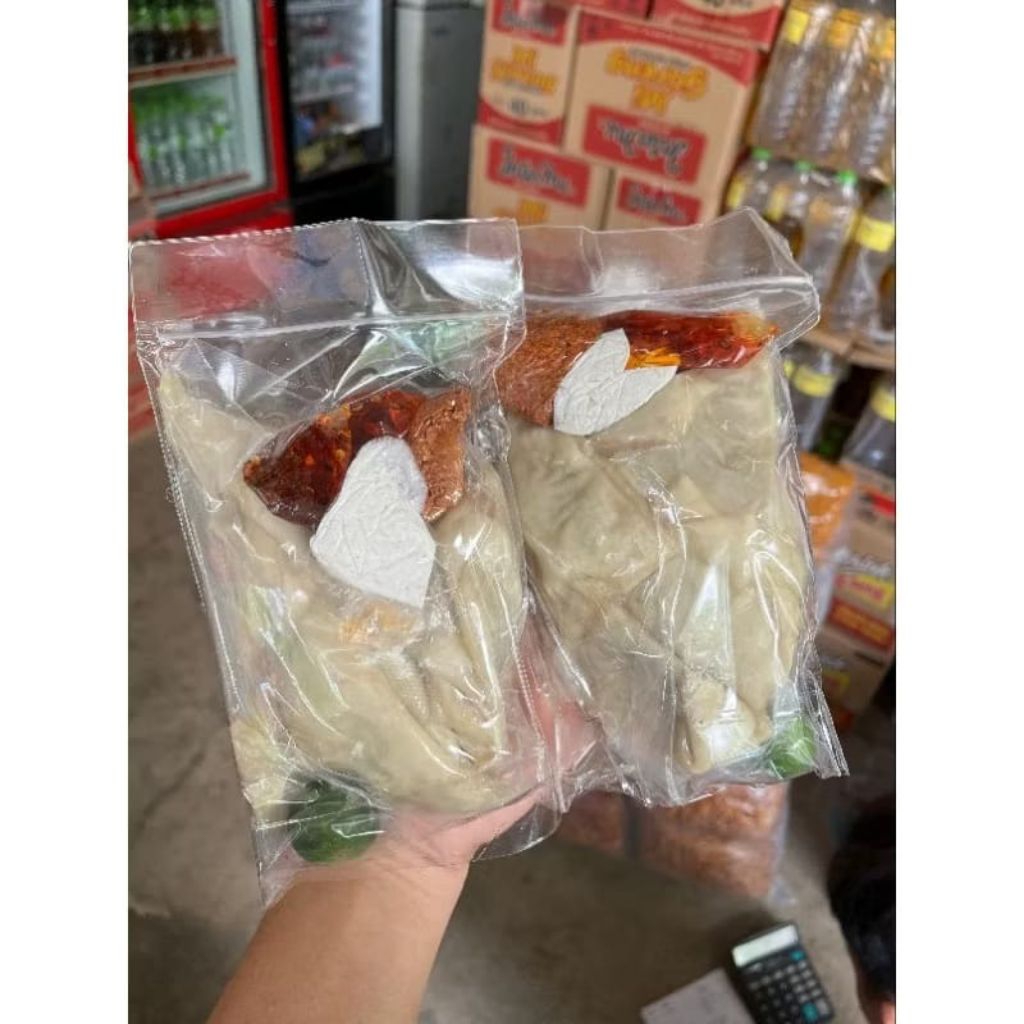 

PANGSIT TULANG RANGU/pangsit pedas/isian tulang rangu sapi pedas