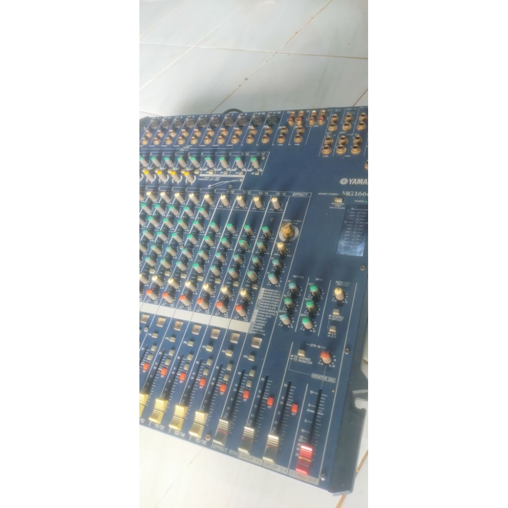 mixer yamaha mg166cx original