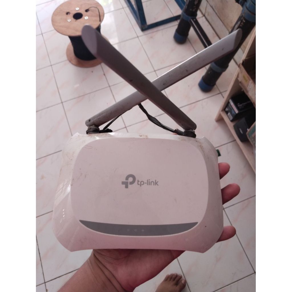 Router Tplink wr840n bekas