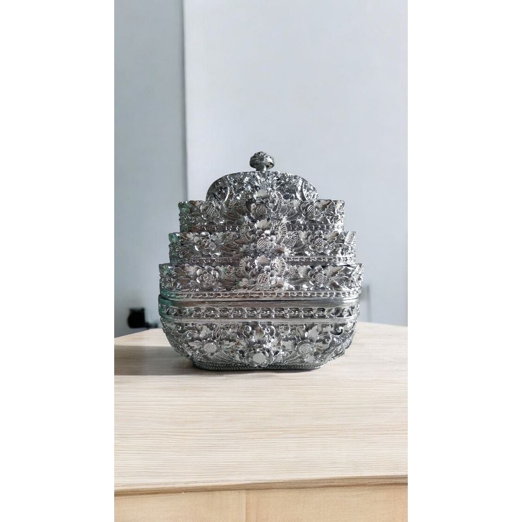 Bokor kotak set 3 susun adat bali