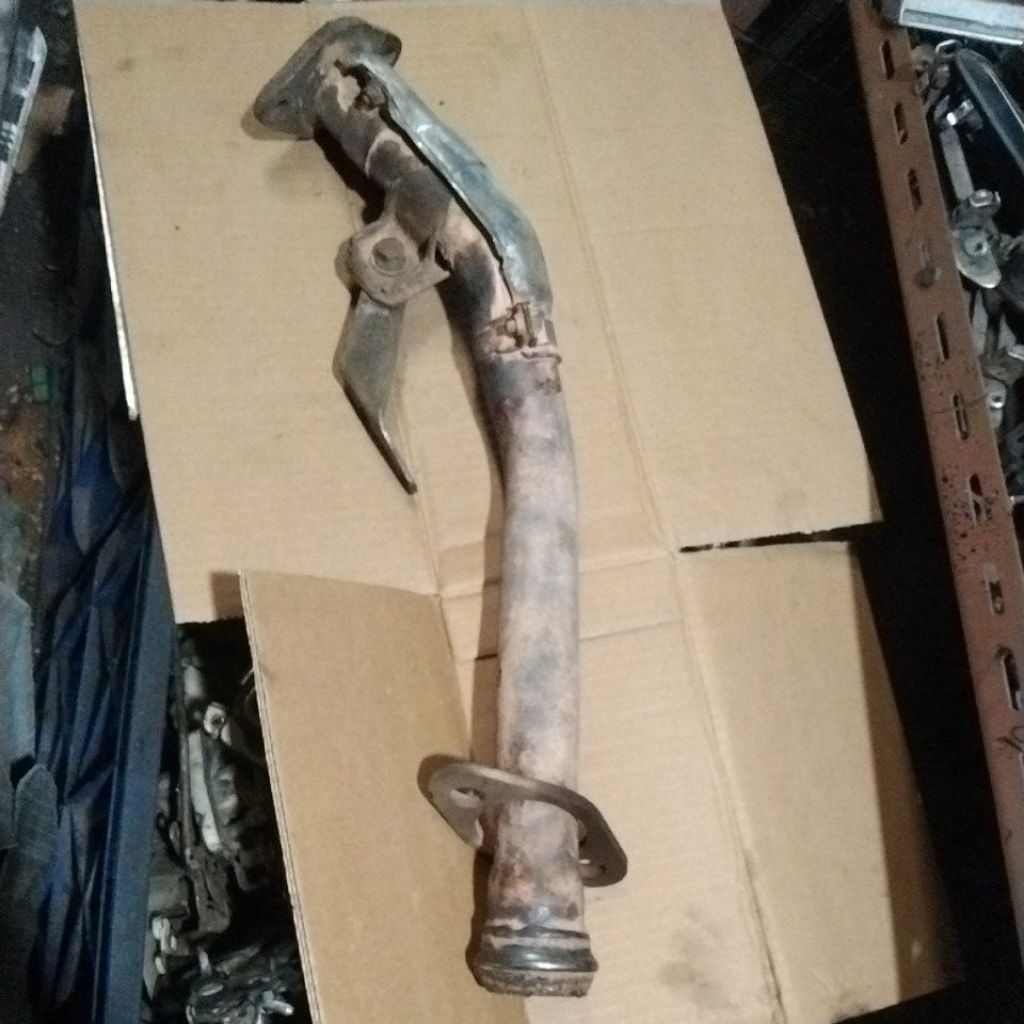 PLENDES SAMBUNGAN EXHAUST JUZZ API MITSUBISHI KUDA KARBURATOR 1.6